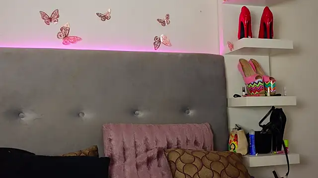 TanyaKros online show from November 25, 5:53 am