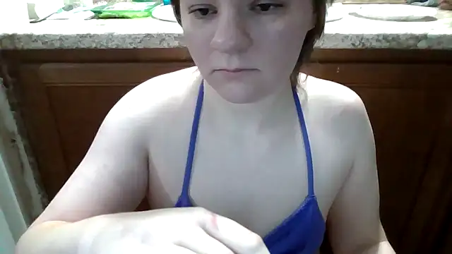 AverageRose online show from March 13, 7:20 am