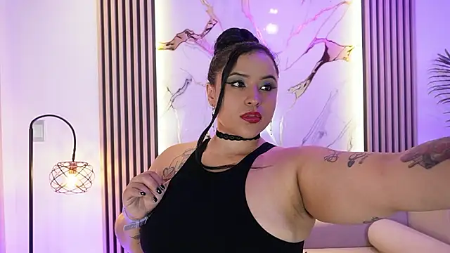 Emma Walkerr  online show from March 5, 7:31 pm