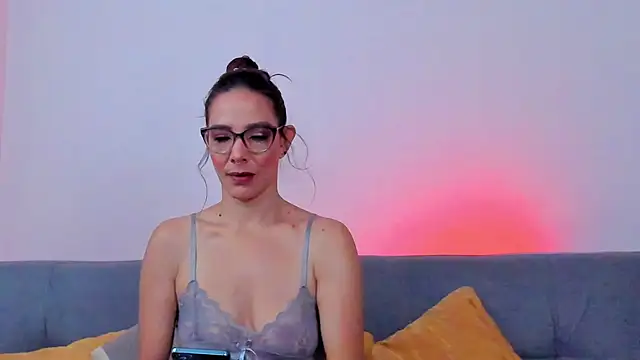 KarenSims online show from March 21, 12:21 pm