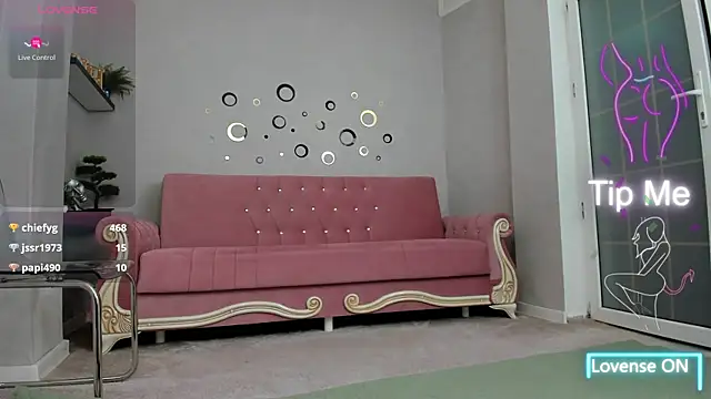 BelovedKhloee online show from October 19, 8:11 pm