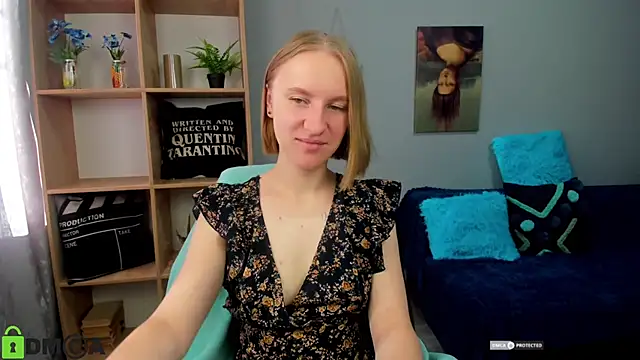 Snapshot of BeautyBlondy chatting on September 27, 6:42 am BeautyBlondy online show from September 27, 6:42 am