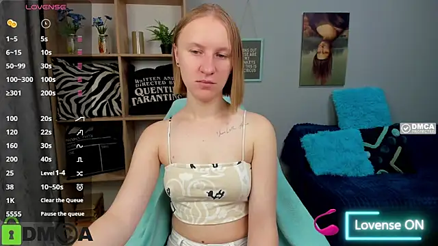 Snapshot of BeautyBlondy chatting on October 9, 6:06 am BeautyBlondy online show from October 9, 6:06 am