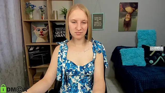 Snapshot of BeautyBlondy chatting on September 19, 12:26 pm BeautyBlondy online show from September 19, 12:26 pm