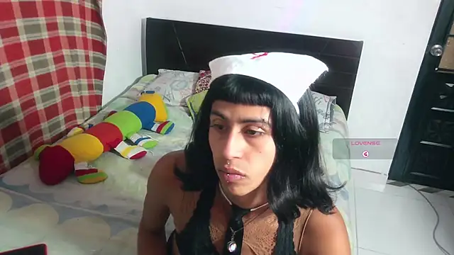 Naicollsxxx online show from March 27, 12:56 am