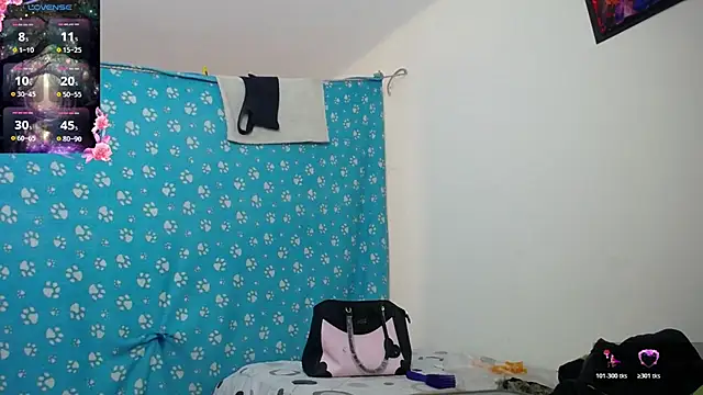 Naicollsxxx online show from November 11, 5:54 pm