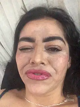 lashula online show from October 4, 9:52 pm