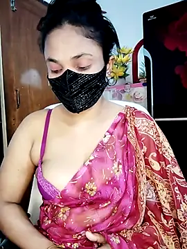Snapshot of Tina-Sen chatting on October 12, 10:50 am Tina-Sen online show from October 12, 10:50 am