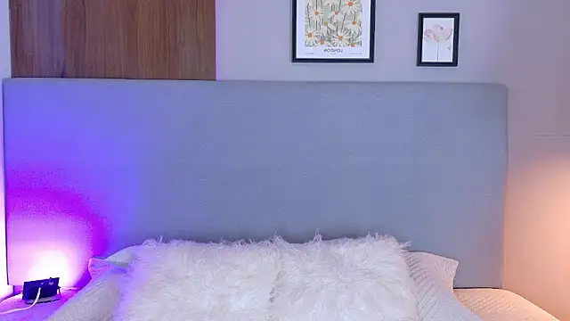 AlynAllen online show from January 5, 6:55 pm