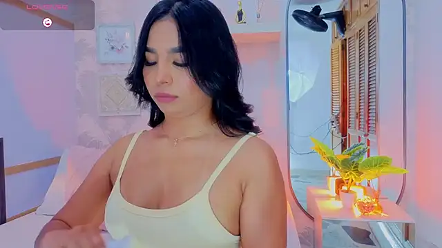 CharlotteGraay online show from March 25, 7:39 pm