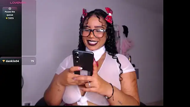 leslycarsson online show from October 25, 10:38 pm