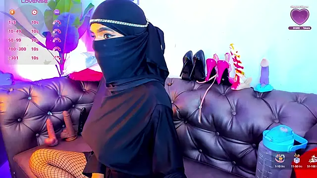 azahara faraah online show from October 12, 12:46 am