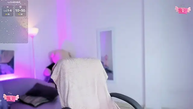 Allyson aisha online show from December 4, 3:46 pm