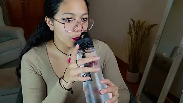 Snapshot of SelenaBlumX chatting on October 19, 9:39 pm SelenaBlumX online show from October 19, 9:39 pm