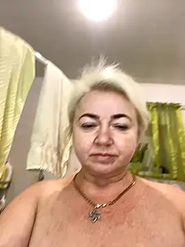 Snapshot of Viki100paradise chatting on September 22, 1:15 am Viki100paradise online show from September 22, 1:15 am