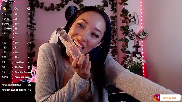 victoria ricci a online show from November 12, 3:15 am