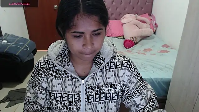 Snapshot of july-feria chatting on October 15, 7:05 pm july-feria online show from October 15, 7:05 pm