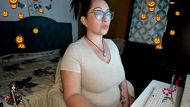 nataparis online show from October 6, 1:11 am