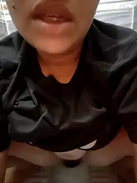 Hottiebaby17 online show from November 5, 6:29 am