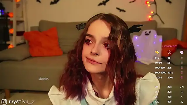 EliyaX online show from October 31, 5:06 pm