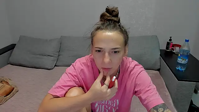 annabishop online show from December 5, 1:05 am