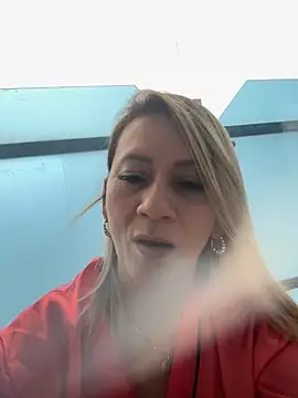 AtheneaRusell online show from October 25, 7:10 pm