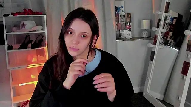 Sahara Shields online show from April 13, 9:54 am