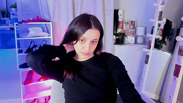 Sahara Shields online show from March 14, 9:21 am