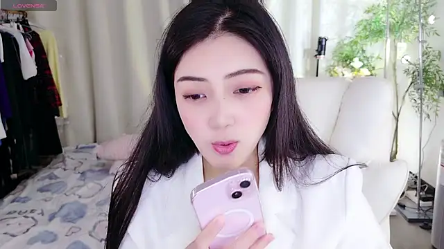 Snapshot of miaomiao-777 chatting on September 25, 2:43 am miaomiao-777 online show from September 25, 2:43 am