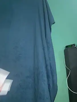 Snapshot of pinkywetter chatting on November 2, 11:02 am pinkywetter online show from November 2, 11:02 am