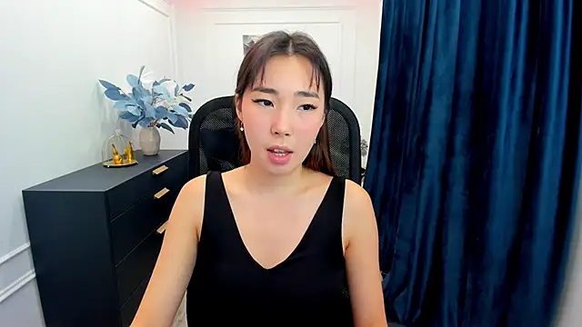 Snapshot of AnnaReyla chatting on September 29, 7:52 pm AnnaReyla online show from September 29, 7:52 pm