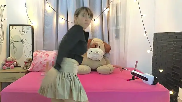 SERAFINA  online show from November 7, 12:33 pm