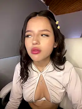 Sofia18 pinkk online show from November 18, 8:21 pm