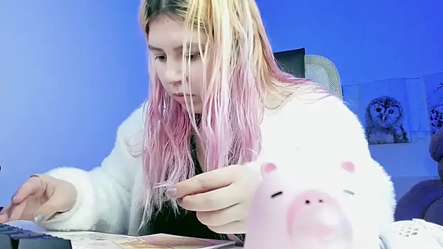 DiaAngell online show from February 17, 6:18 pm