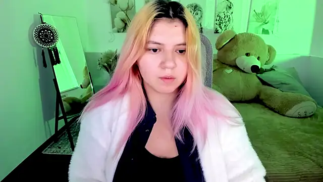 DiaAngell online show from February 14, 7:16 pm