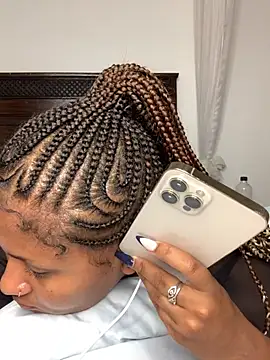 madell online show from March 21, 8:30 am