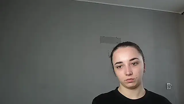 Eva Gloryy online show from April 14, 9:31 am