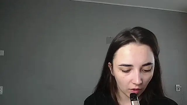 Eva Gloryy online show from April 13, 9:21 am