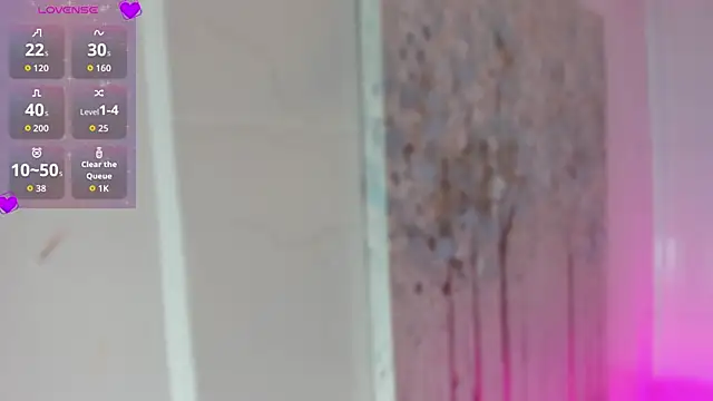 DannaJhonson1 online show from April 11, 7:28 pm