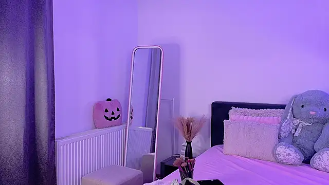 PatriciaSpice online show from April 19, 3:39 am