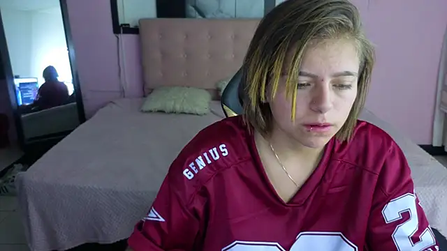 Kitten Cam online show from April 14, 11:49 pm