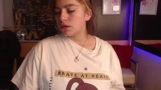 Kitten Cam online show from September 21, 3:38 am