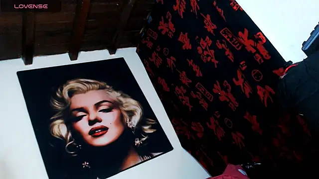 licy blonde hot online show from April 4, 5:23 pm