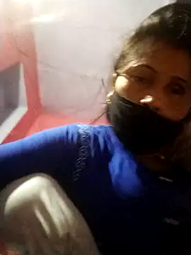 Snapshot of Bhavya_Bhan chatting on October 2, 12:26 am Bhavya Bhan online show from October 2, 12:26 am
