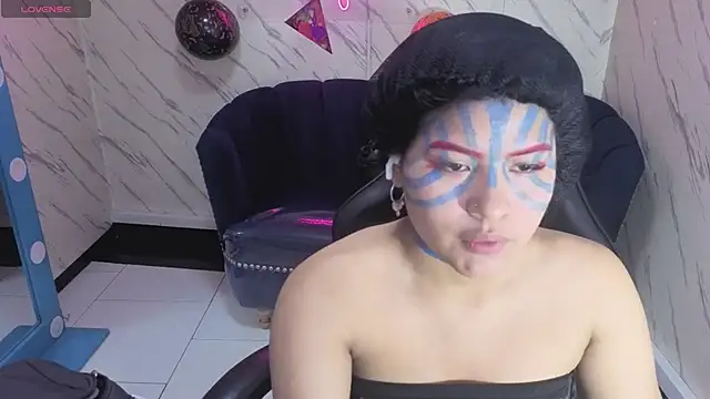 Paulette v online show from October 29, 1:26 pm