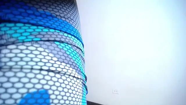 tinyy whore18 online show from December 19, 7:33 am