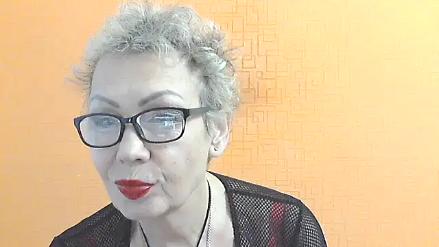 NessyJenixs online show from November 30, 8:07 am