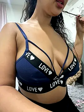 LOLO QUEEN ARABE online show from November 22, 7:49 pm