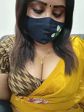 Queenflowerr online show from July 14, 6:23 pm