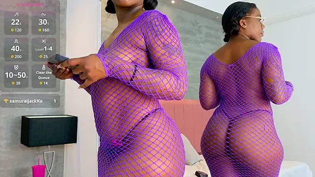 Alaia Colins online show from March 4, 1:01 am